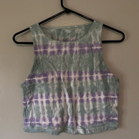 Top - Picture 2 of 2